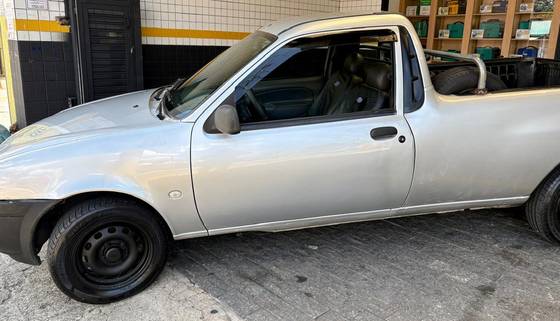 FORD COURIER 1.6 MPI L 8V FLEX 2P MANUAL